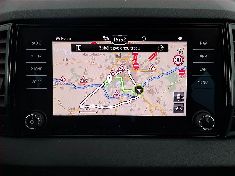 Škoda Karoq (2023) Sportline 2.0 TDI - fotka 20 z 21