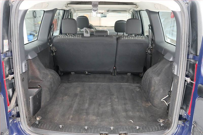 Dacia Logan (2012) 1.6 16V, po STK, Tažné - fotka 13 z 16