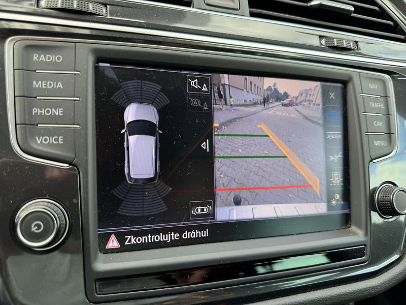 Volkswagen Tiguan 1.4TSi 4motion 6°DSG Sound - fotka 22 z 26