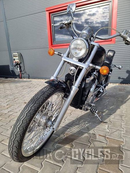 Suzuki VS 800 GL Intruder (1994) - fotka 11 z 16