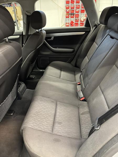 Audi A4 Avant 3.0 TDi quattro 150 kW - fotka 12 z 13