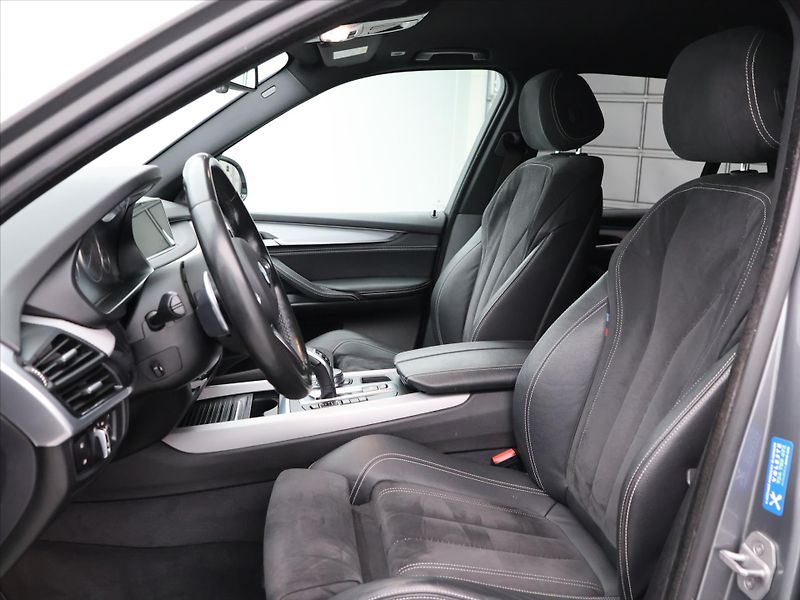 BMW X5 3,0 M50d 280kW xDrive Aut. CZ - fotka 12 z 39