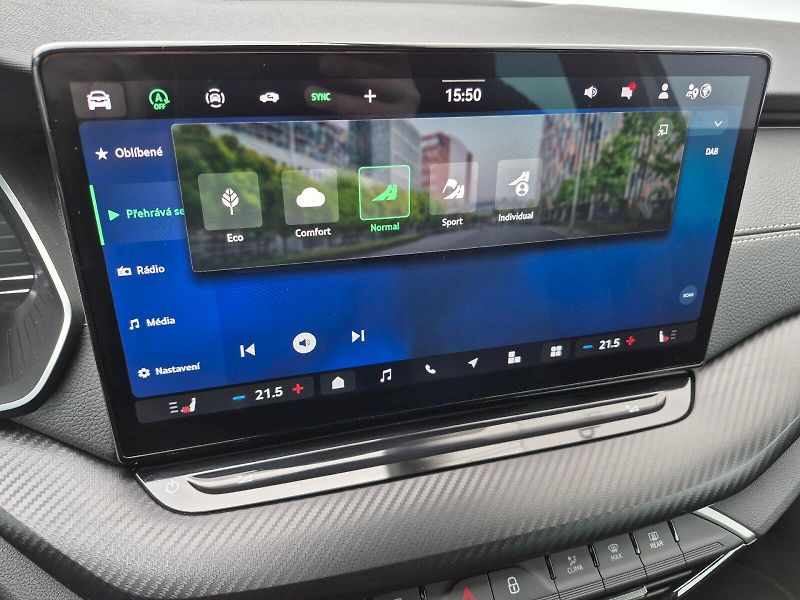 Škoda Octavia (2025) Sportline 1.5 TSI 110kW MHEV D - fotka 18 z 30
