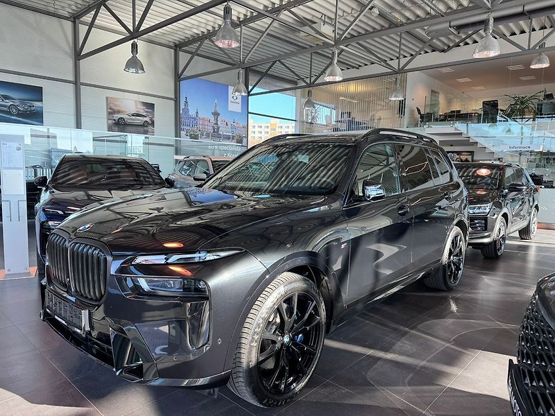 BMW X7 40xd Masáže Nezávislé Tažné - fotka 9 z 21