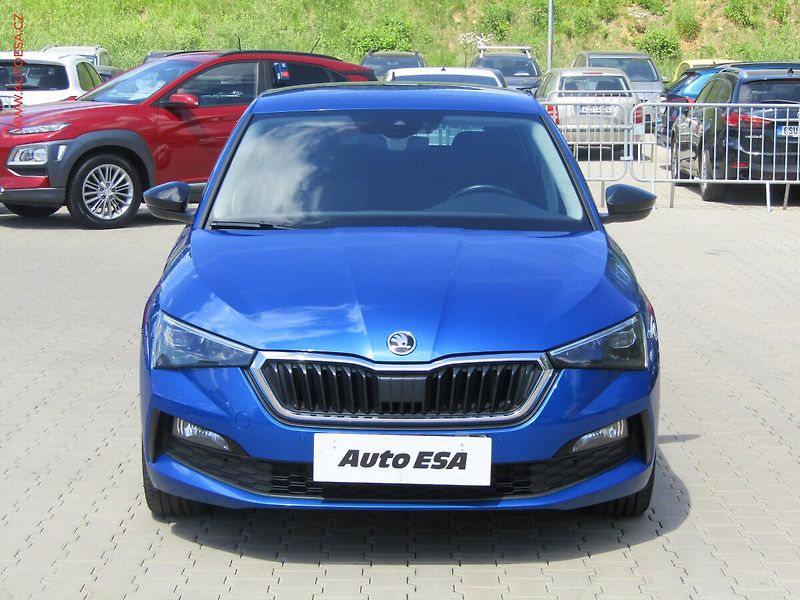 Škoda Scala (2019) 1.6TDI, ČR, Style, LED - fotka 2 z 25