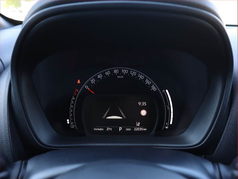 Toyota Aygo (2022) 1.0 VVT-i, Automat, Serv.kniha - fotka 11 z 19