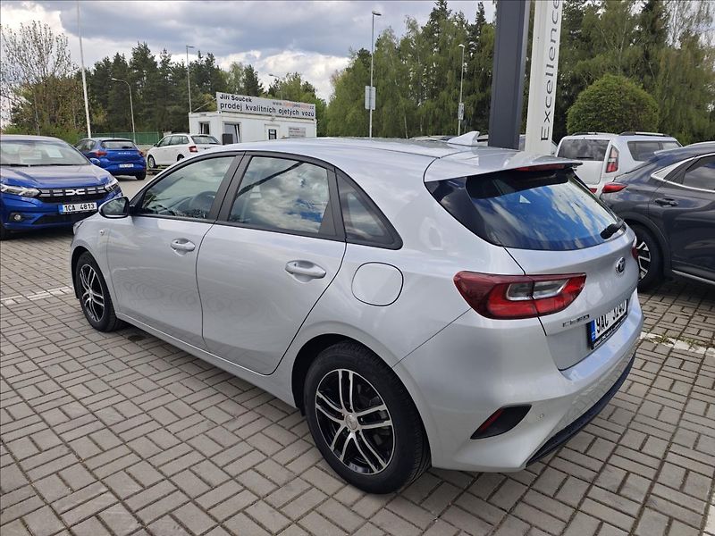 Kia Ceed 1,0 T-GDI  FRESH - fotka 4 z 22
