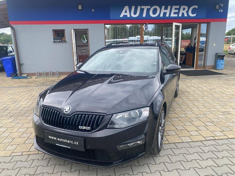 Škoda Octavia (2015) III Kombi 2.0 TDi RS 135 kW - fotka 1 z 23