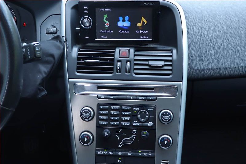 Volvo XC60 (2009) D3, 4X4, Navi, Tempomat - fotka 12 z 19