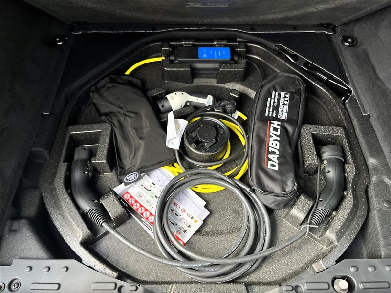 Land Rover Range Rover Sport (2026) 3,0 P460e DYNAMIC SE PHEV - fotka 8 z 39