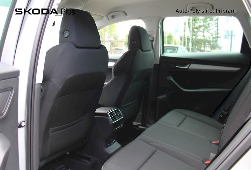 Škoda Karoq (2024) Ambition 1.5TSI / 110kW 6°MP - fotka 20 z 24