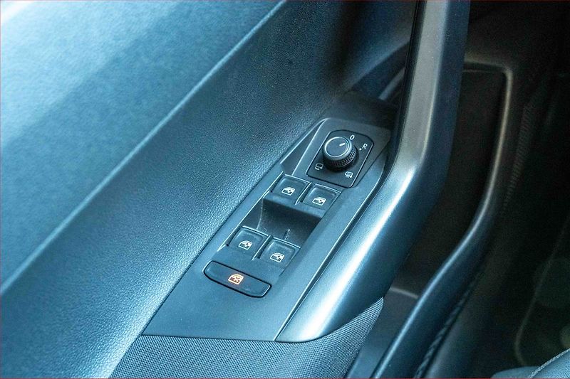 Volkswagen Taigo (2022) Style 1.0 TSI - fotka 15 z 18