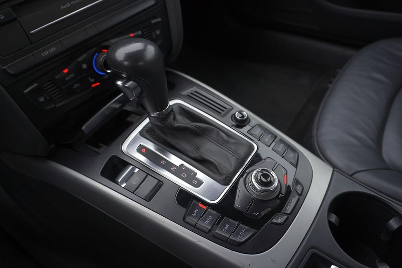 Audi A5 (2009) 2,0 TFSI KABRIO AUTOMAT - fotka 7 z 25