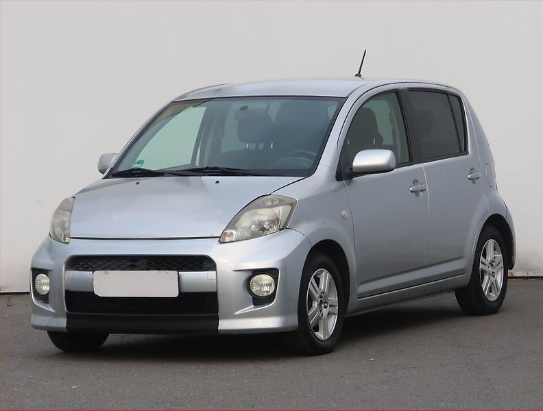 Daihatsu Sirion (2008) 1.3, 4X4, nová STK, Tažné - fotka 2 z 16