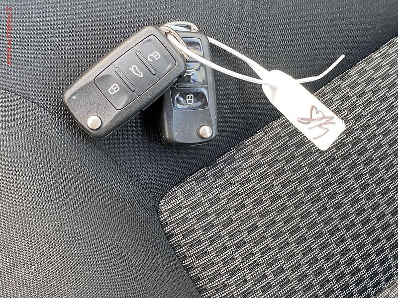 Škoda Octavia (2010) 1.4 TSi, Sport, xenon, +kola - fotka 17 z 18