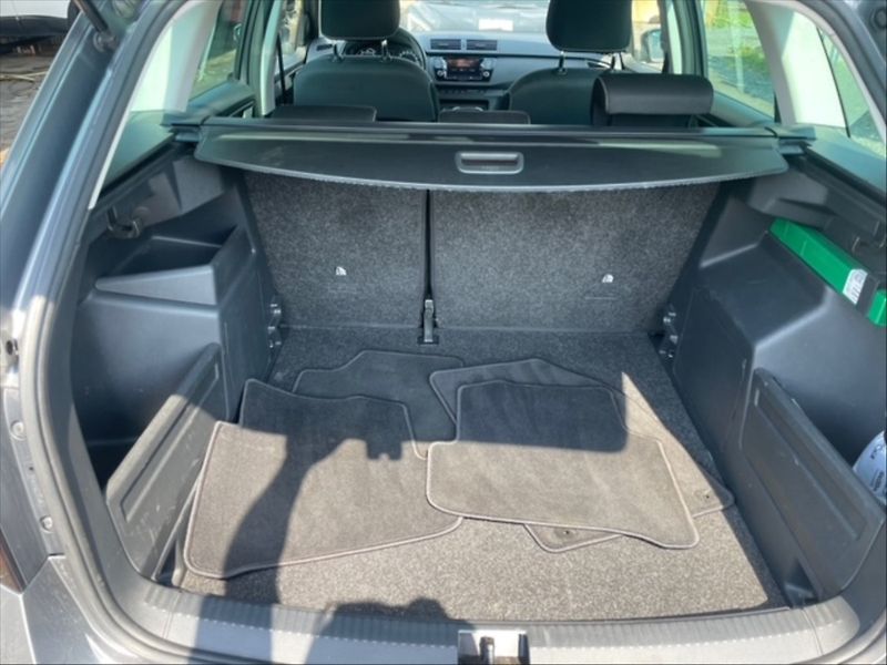 Škoda Fabia 1,0 TSI Ambiton - fotka 6 z 11