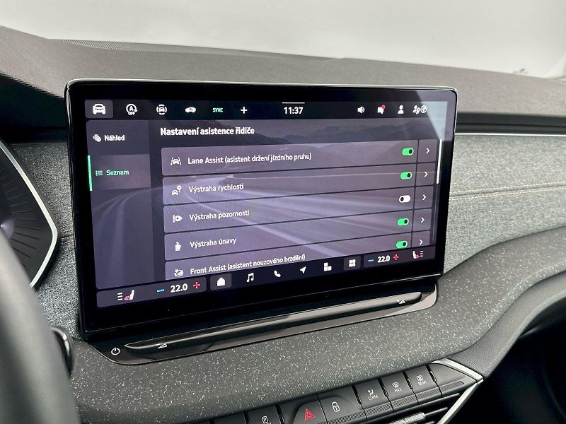 Škoda Octavia (2025) Combi DSG 1.5TSI 110kW Top Sel - fotka 14 z 32