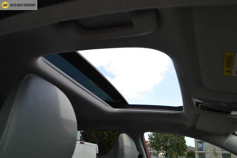 Hyundai Kona ELECTRIC EV 150KW  PREMIUM PAN - fotka 17 z 75