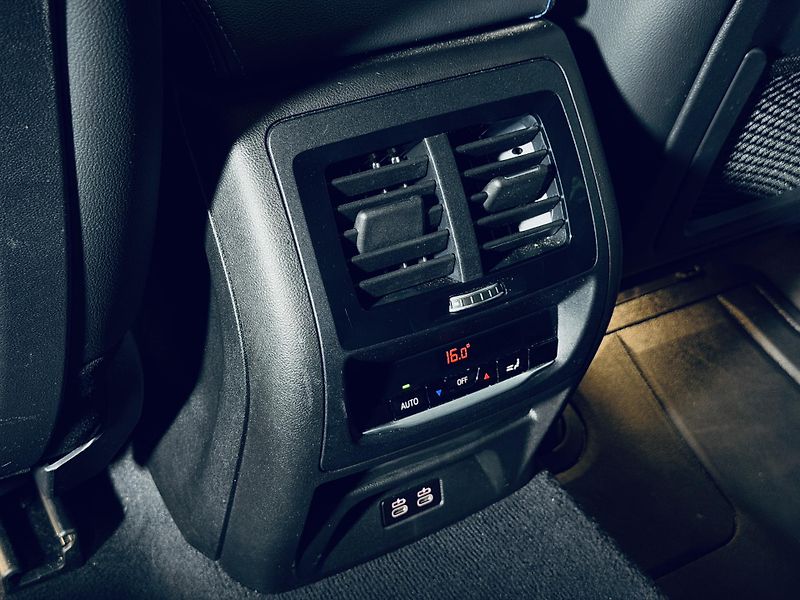 BMW X3 (2021) M40i CZ TOP STAV  - fotka 34 z 43