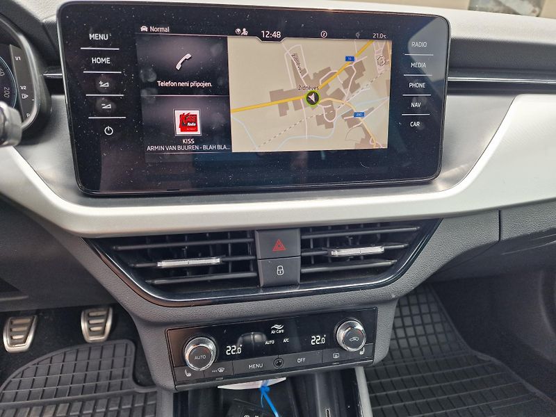 Škoda Kamiq 1,0TSI 81KW SPORTLINE VIRTUAL - fotka 14 z 24