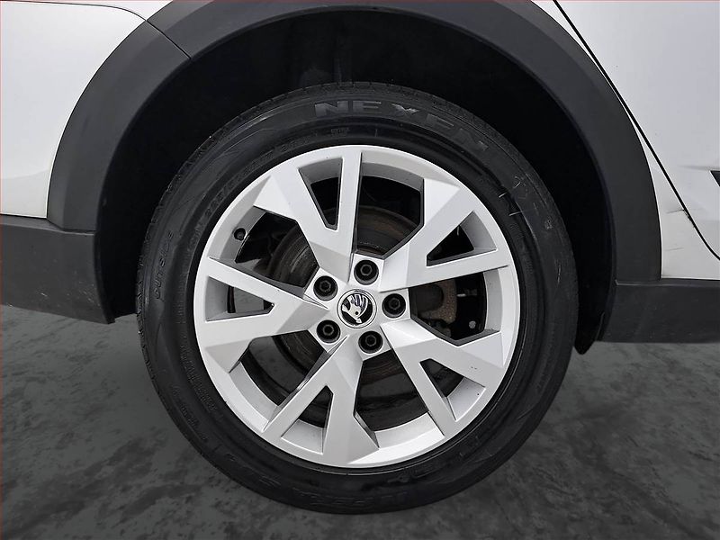 Škoda Octavia (2016) Scout 2.0 TDI, 4X4, Tempomat - fotka 14 z 17