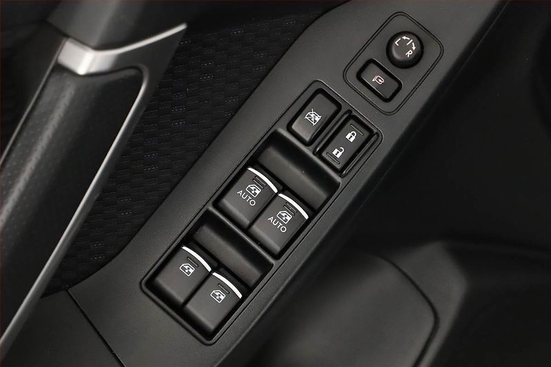 Subaru Forester (2016) 2.0 d, 4X4, Bi-Xenony - fotka 15 z 20