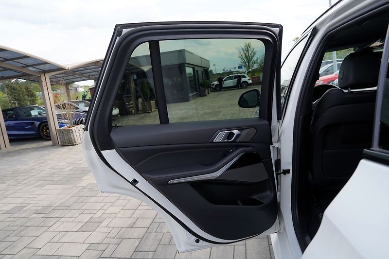 BMW X5 30d xDrive, Mpaket/21/Led - fotka 20 z 42