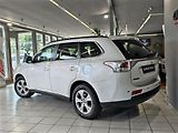 Mitsubishi Outlander 2.2 DI-D 110kW A/T, 7MÍST, 4x4 - náhled 4