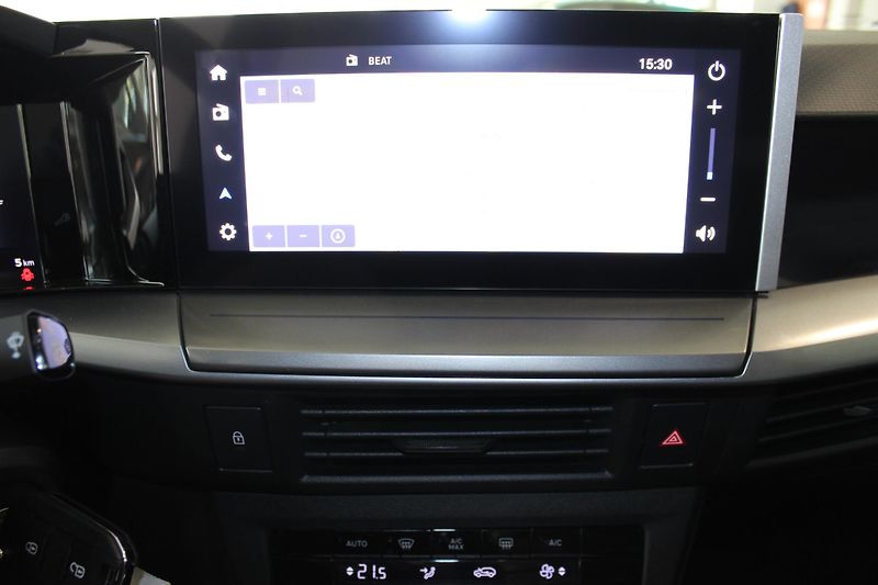 Opel Frontera (2026) GS Hybrid 1.2 TURBO 107kW - fotka 9 z 17