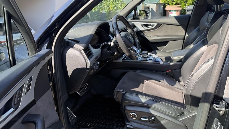 Audi Q7 (2016) HUD, Noční vidění, S-line - fotka 13 z 24