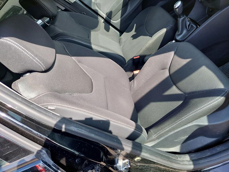 Renault Clio (2020) IV. Intens - fotka 18 z 25