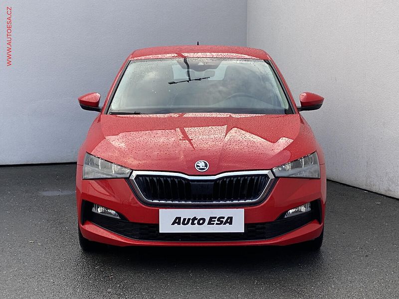 Škoda Scala (2020) 1.6 TDi, Ambition, DSG, LED - fotka 2 z 18