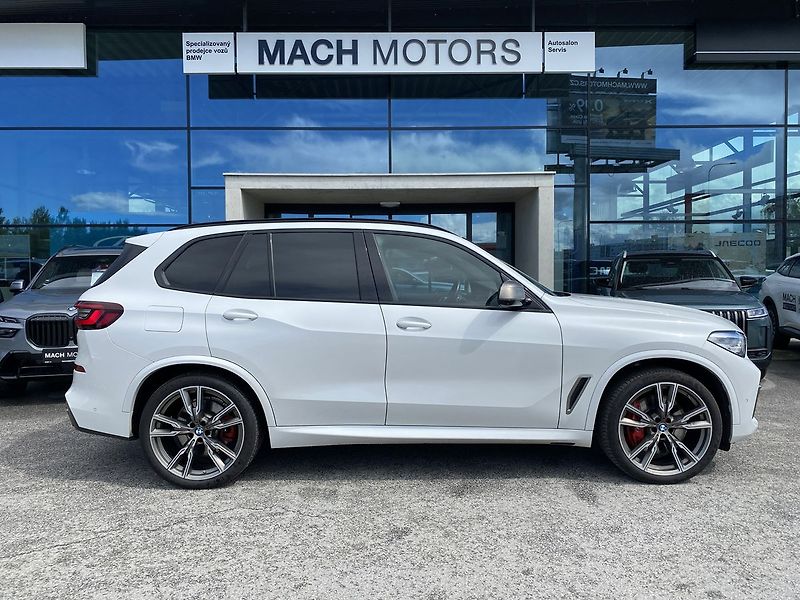BMW X5 M50i xDrive Sportpaket - fotka 6 z 31