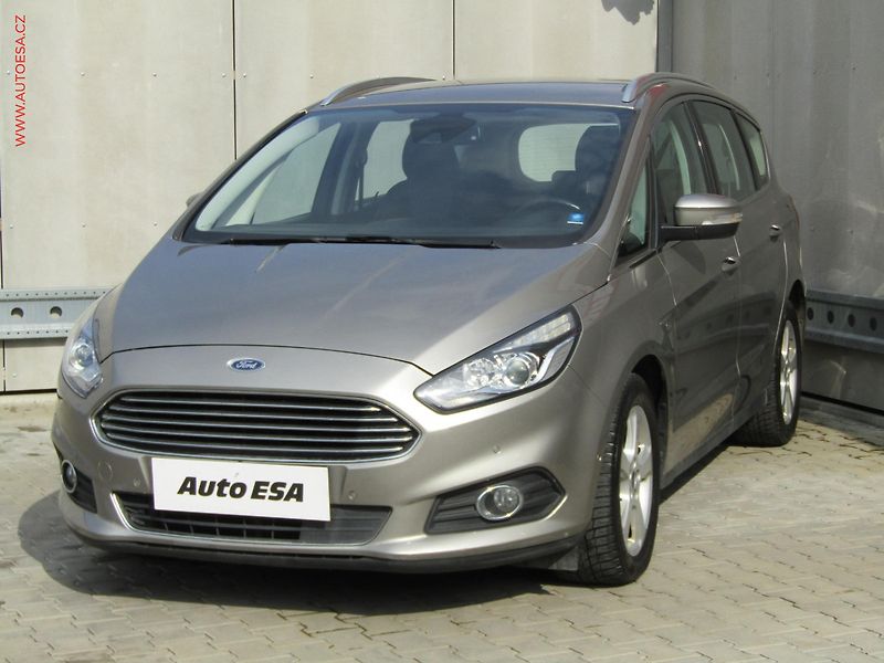 Ford S-MAX (2016) 2.0 TDCi 4x4, Titanium, AT - fotka 3 z 20