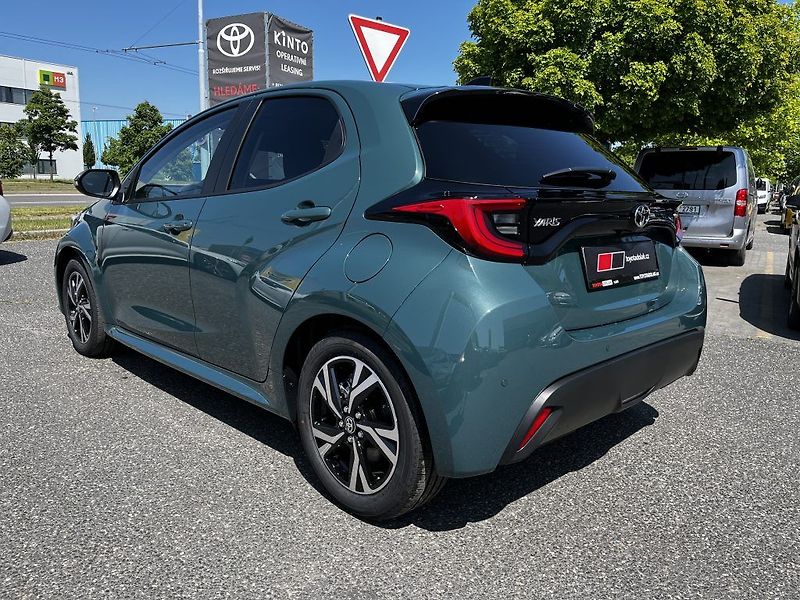 Toyota Yaris 1.5 Hybrid Style ODBĚR IHNED - fotka 9 z 27