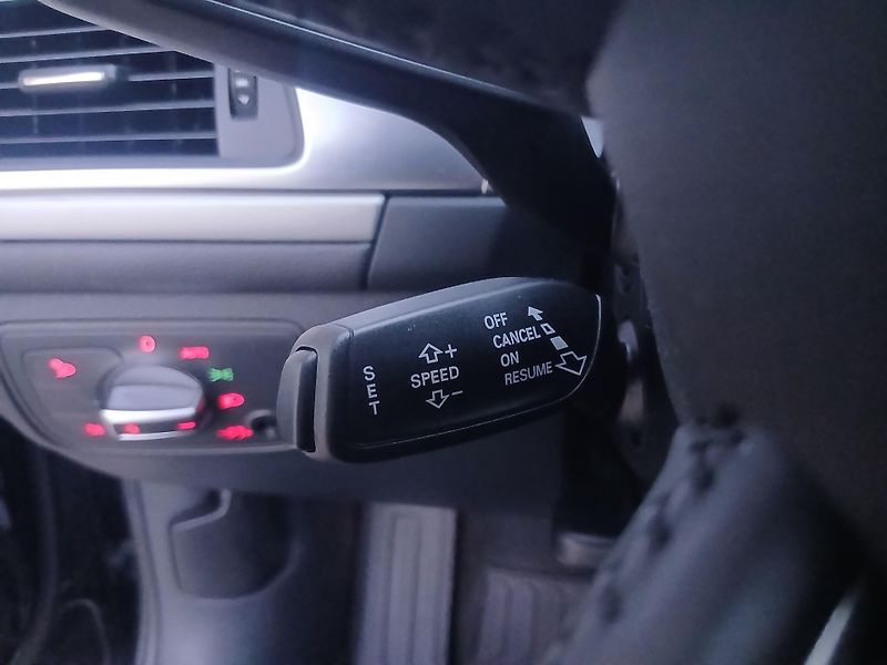 Audi A6 Avant 3.0 TDi - fotka 21 z 37