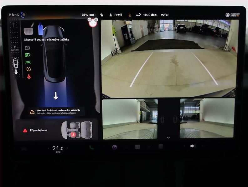 Tesla Model 3 (2025) Standard Range 60kWh, SoH 98% - fotka 19 z 34
