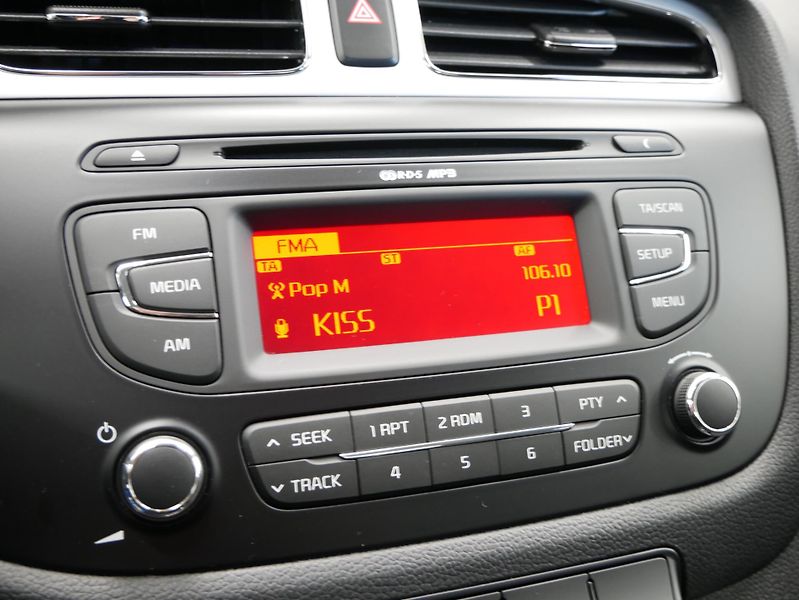 Kia Ceed - fotka 18 z 23