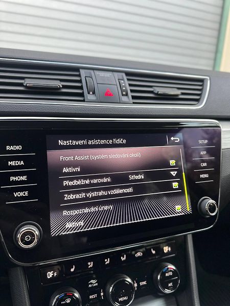 Škoda Superb (2020) III 2.0 TDI 110KW 2020 1MAJITE - fotka 21 z 24