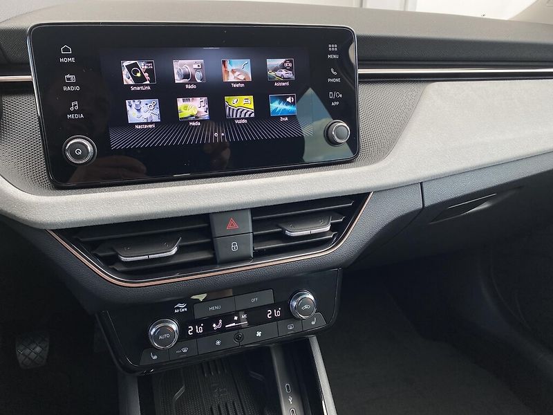 Škoda Scala 1,0 TSI 85 kW Selection - fotka 16 z 26