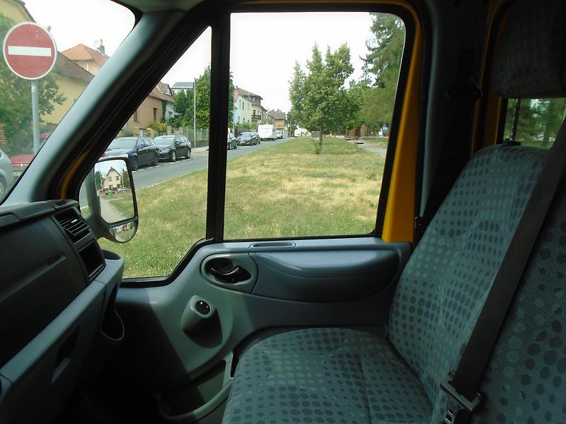 Ford Transit (2013) 2.2 TDCi Valník DC 6 míst - fotka 24 z 30