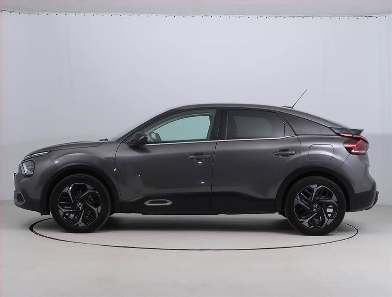 Citroën C4 (2021) 1.2 PureTech, ČR,1.maj - fotka 3 z 18