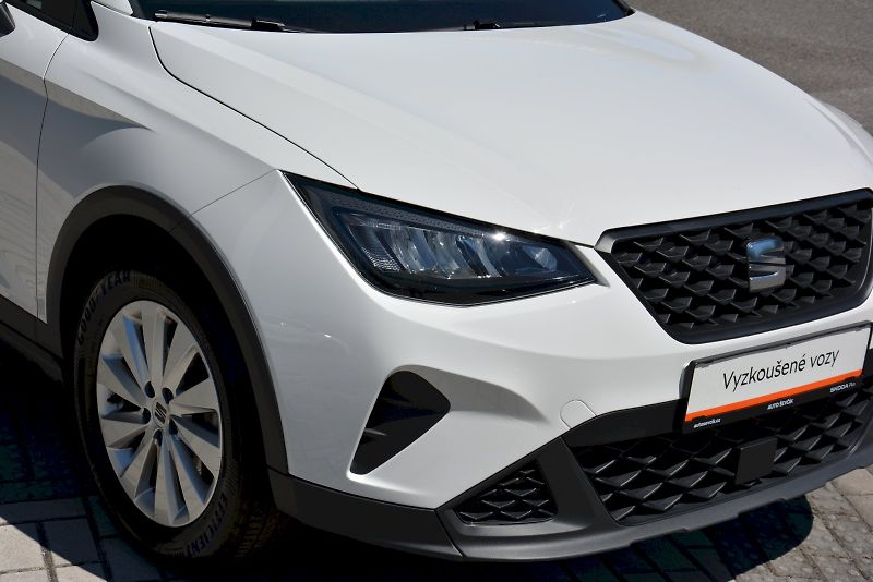 Seat Arona (2023) 1.0 TSI 70 kW Style - fotka 21 z 23