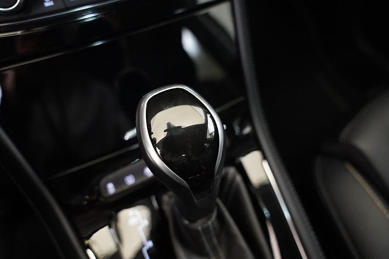 Opel Grandland X - fotka 25 z 29