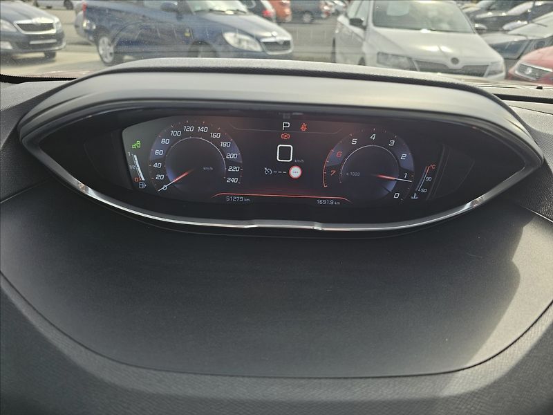 Peugeot 3008 1,6 GT Line  THP 165k EAT6 - fotka 18 z 44