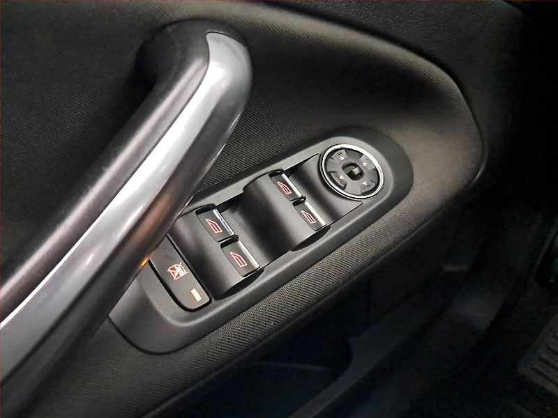 Ford Mondeo (2010) 2.0 TDCi, jezdí výborně - fotka 15 z 15