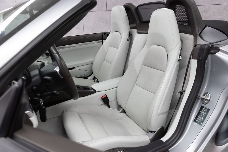 Porsche Boxster 981 2.7 195kW PDK *BOSE*ČR* - fotka 14 z 46