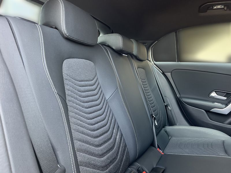 Mercedes-Benz Třídy A A-Třída 180 - fotka 17 z 18