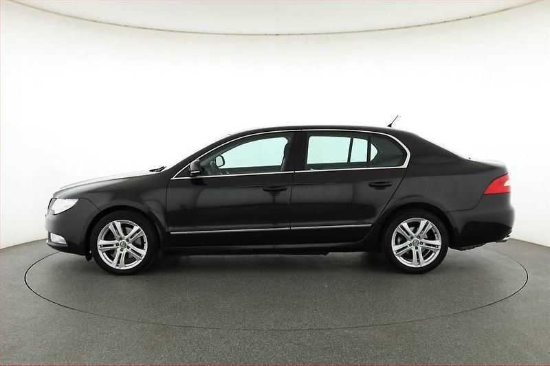Škoda Superb (2009) 2.0 TDI, Xenony, Tempomat - fotka 3 z 19