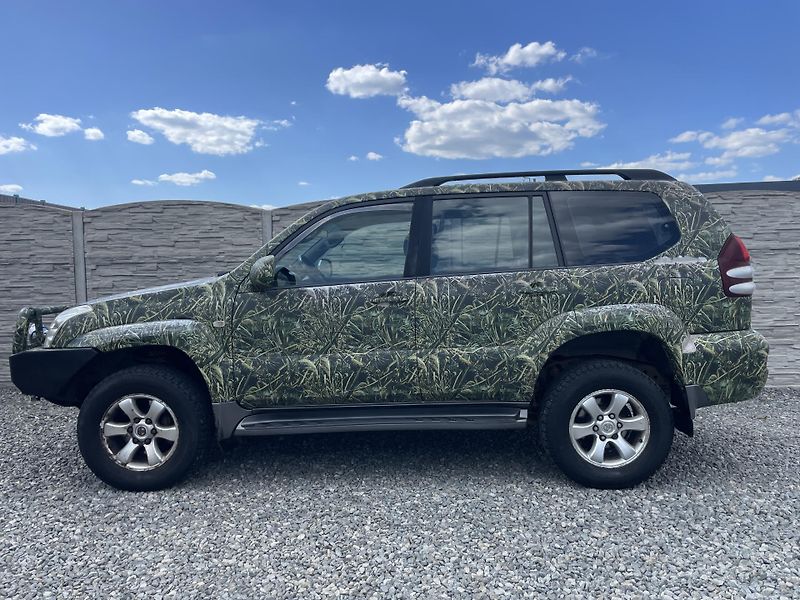 Toyota Land Cruiser 3.0TD 4x4 170PS AUT VÝBAVA !!! - fotka 1 z 180